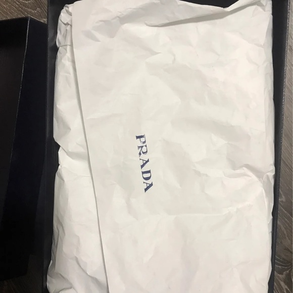 Prada cloudburst - Picture 6 of 7